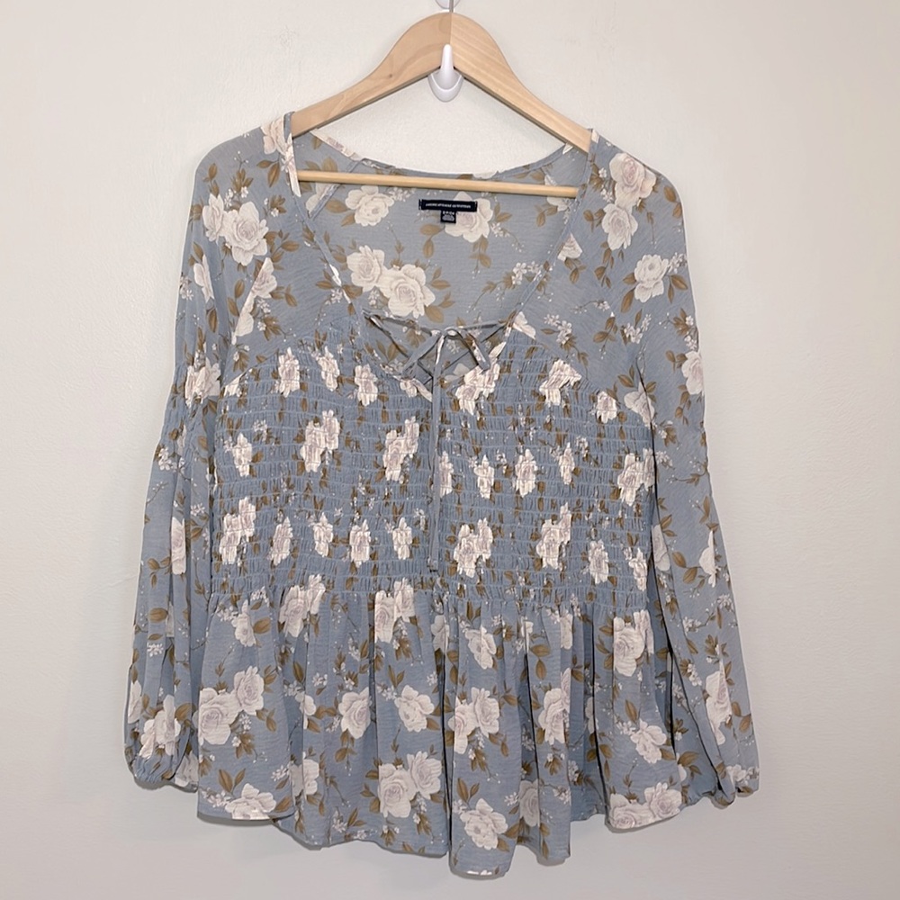 American Eagle Women’s Flowy Floral Blouse Size Small S